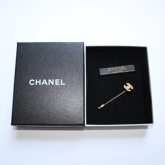 Chanel Gold CC Logo Brooch Pin Needle - Picture 2 of 6